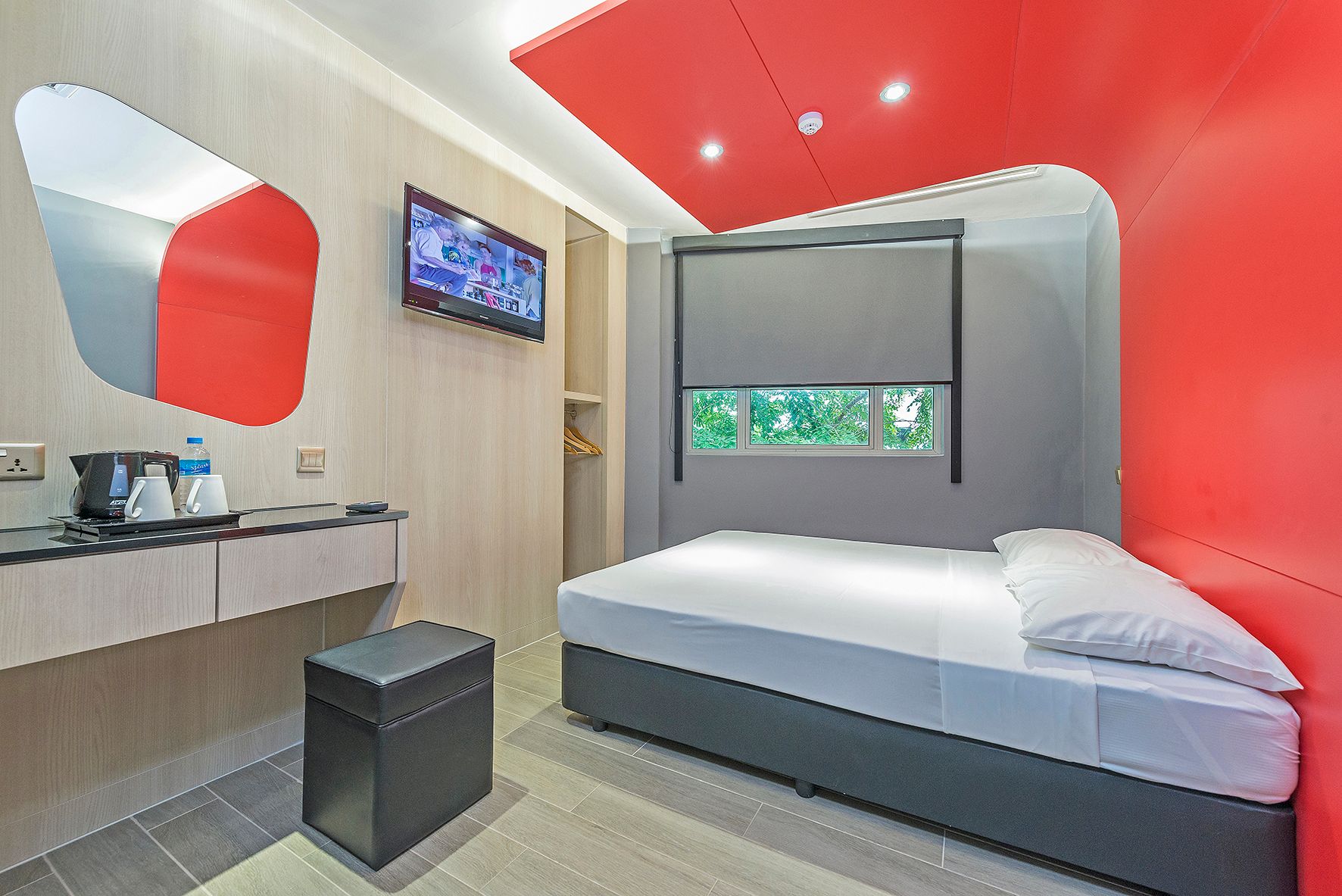 Hotel 81