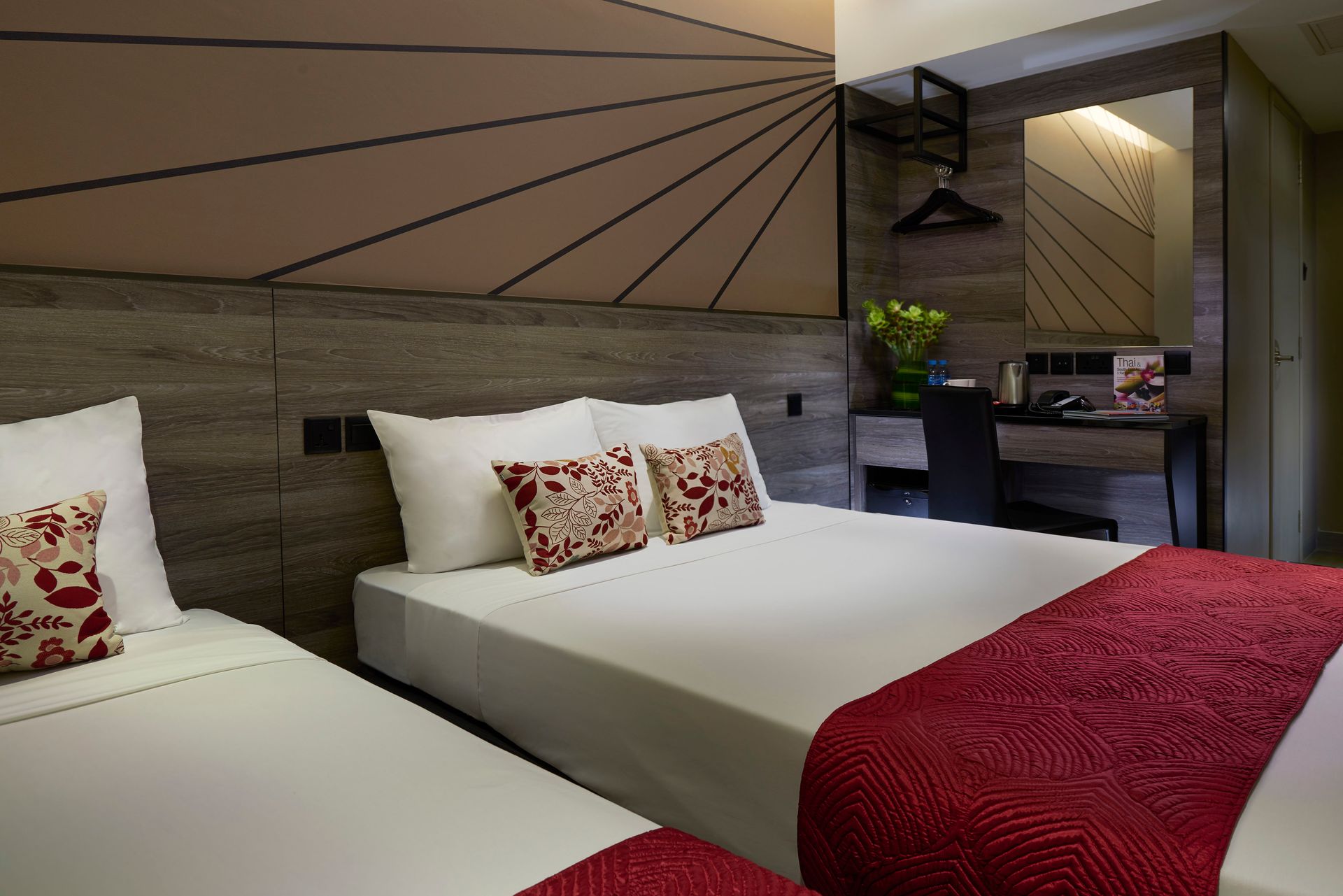 Hotel 81