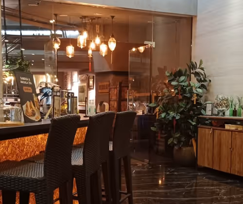 Salt & Pepper Restaurant