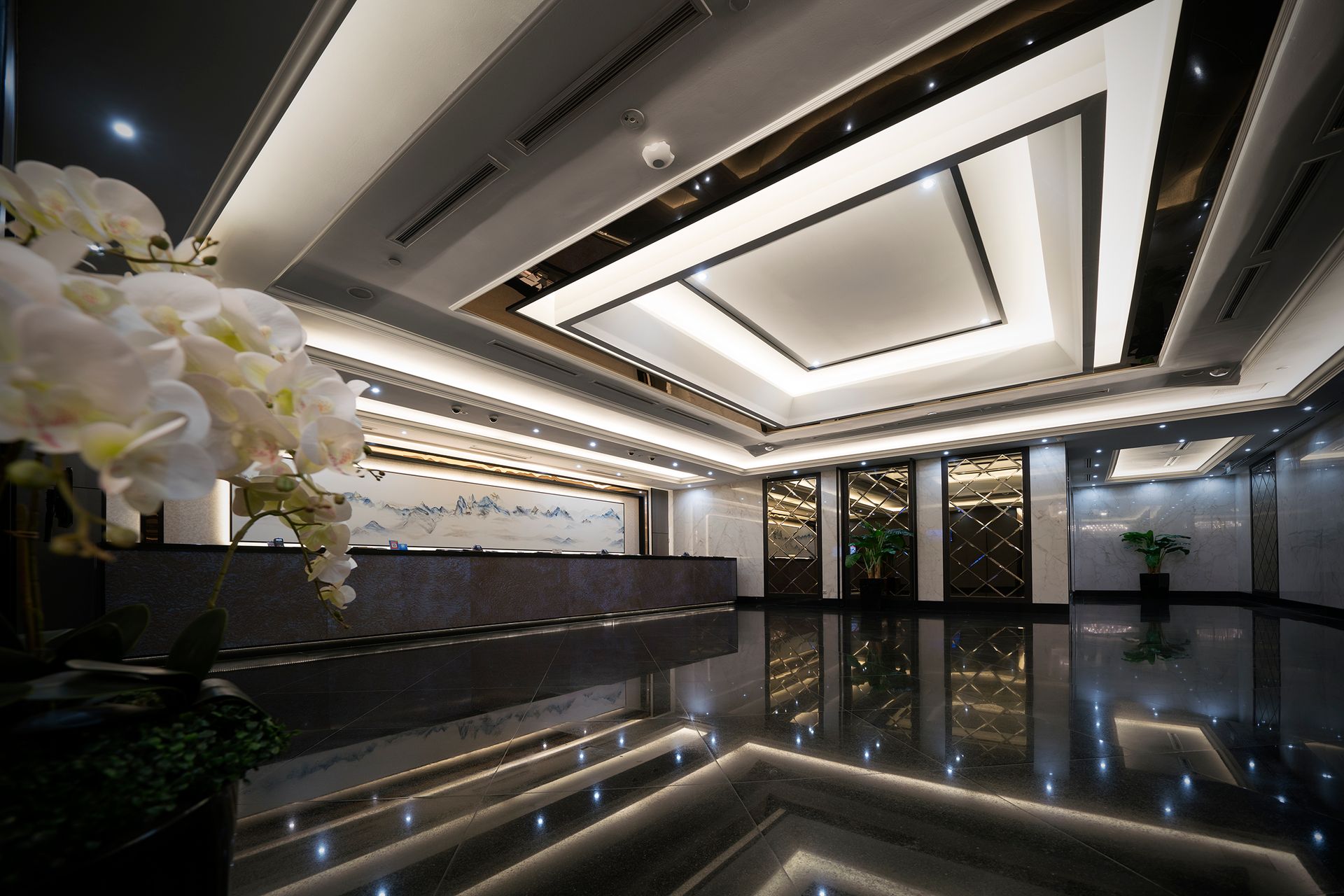 V Hotel